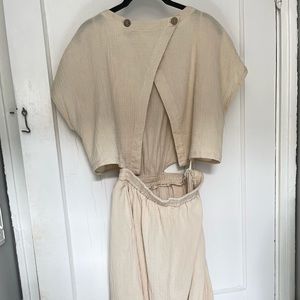 Lounge wear jumpsuit with open back. Cute airport outfit. Never worn.